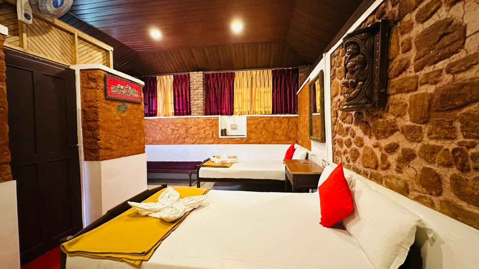 Wild Elephant Resort Kallar Vattiyar Exterior foto