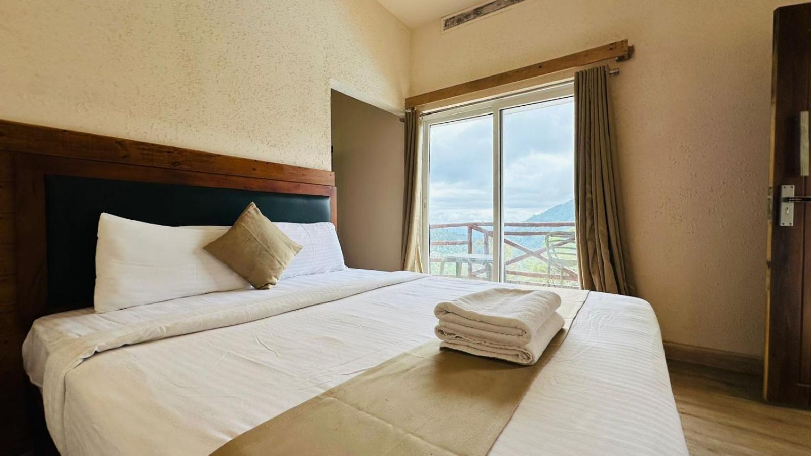 Wild Elephant Resort Kallar Vattiyar Exterior foto