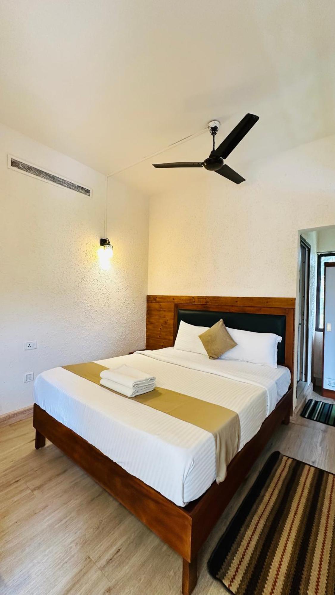 Wild Elephant Resort Kallar Vattiyar Exterior foto